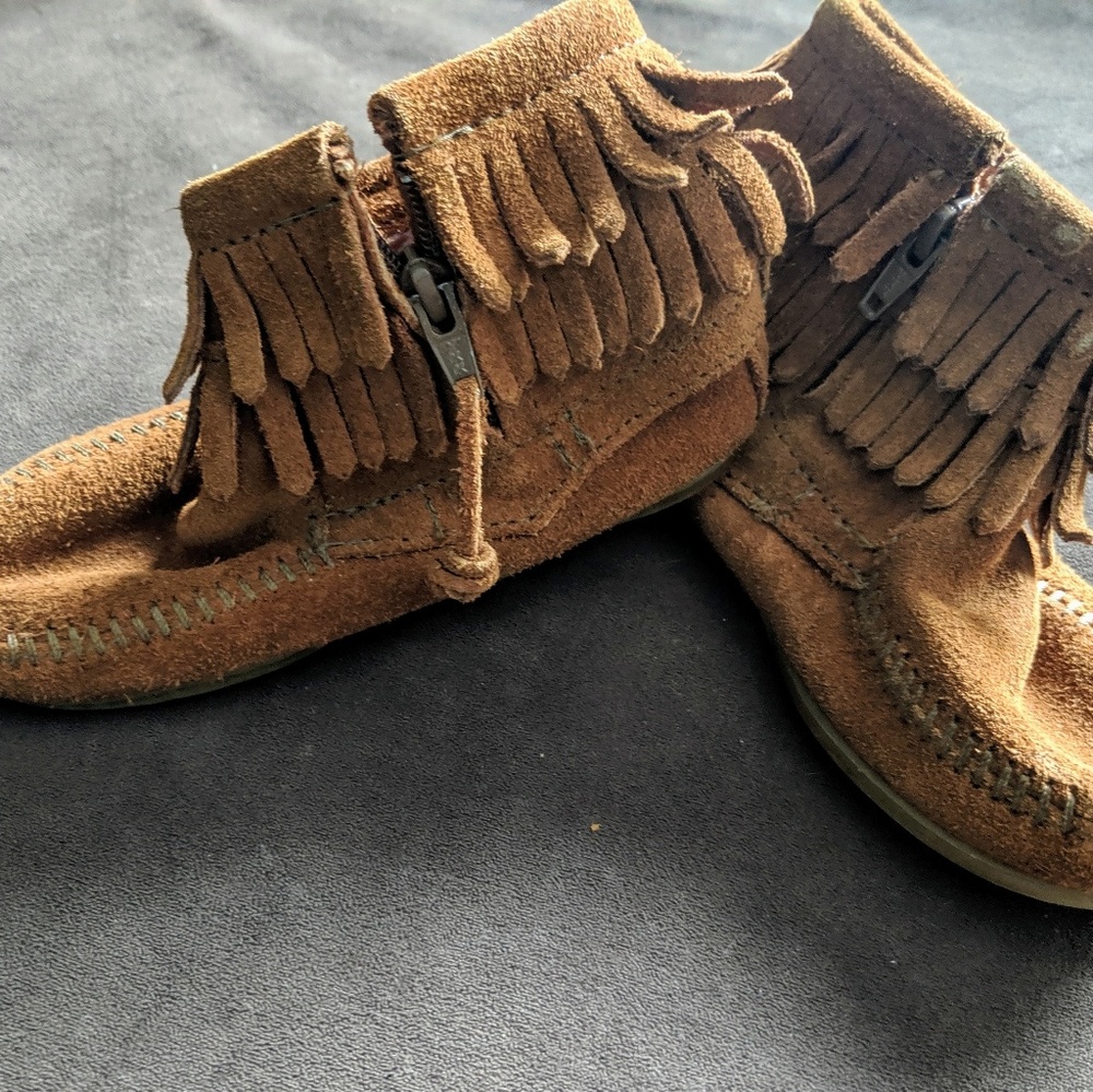 Kids moccasins
